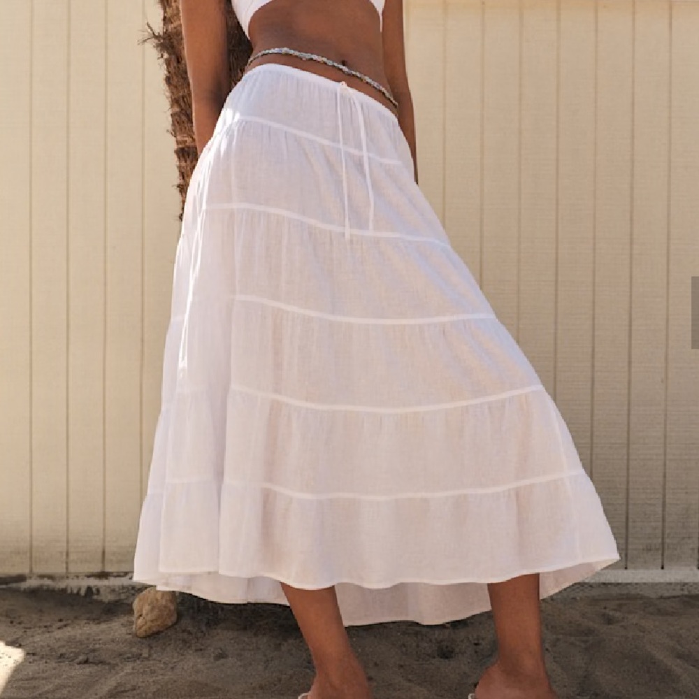 Wilfred White Pleated Midi Skirt